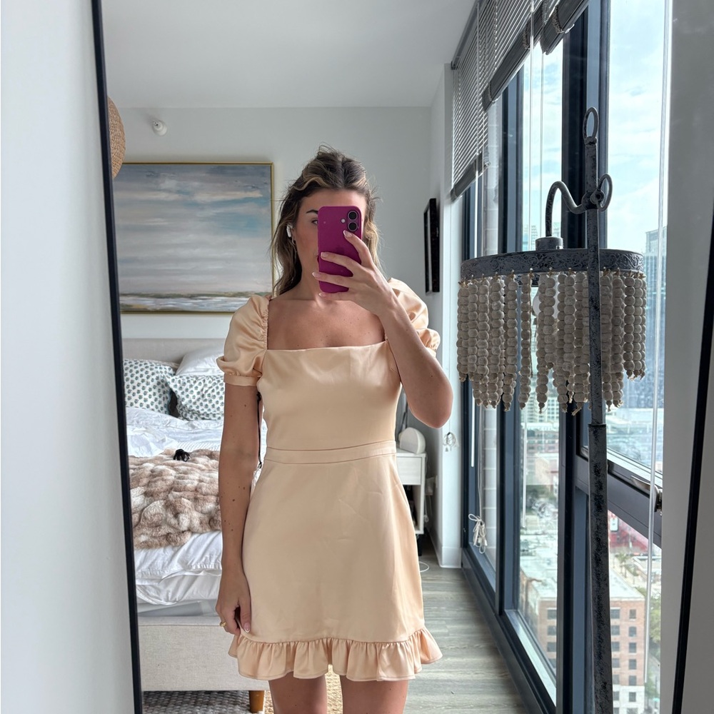 Women's Peach Puff Sleeve Square Neck Mini Dress